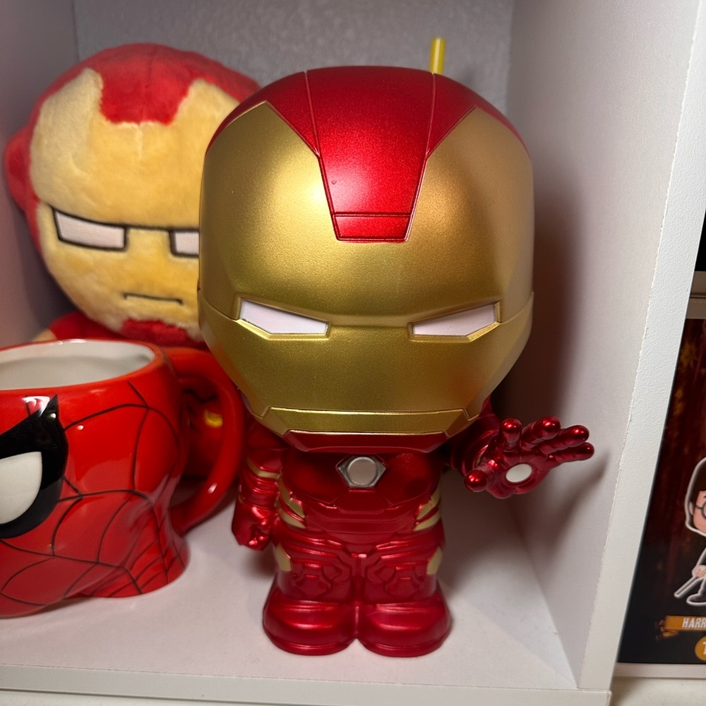 MARVEL IRON MAN PIGGY BANK ❤️💛